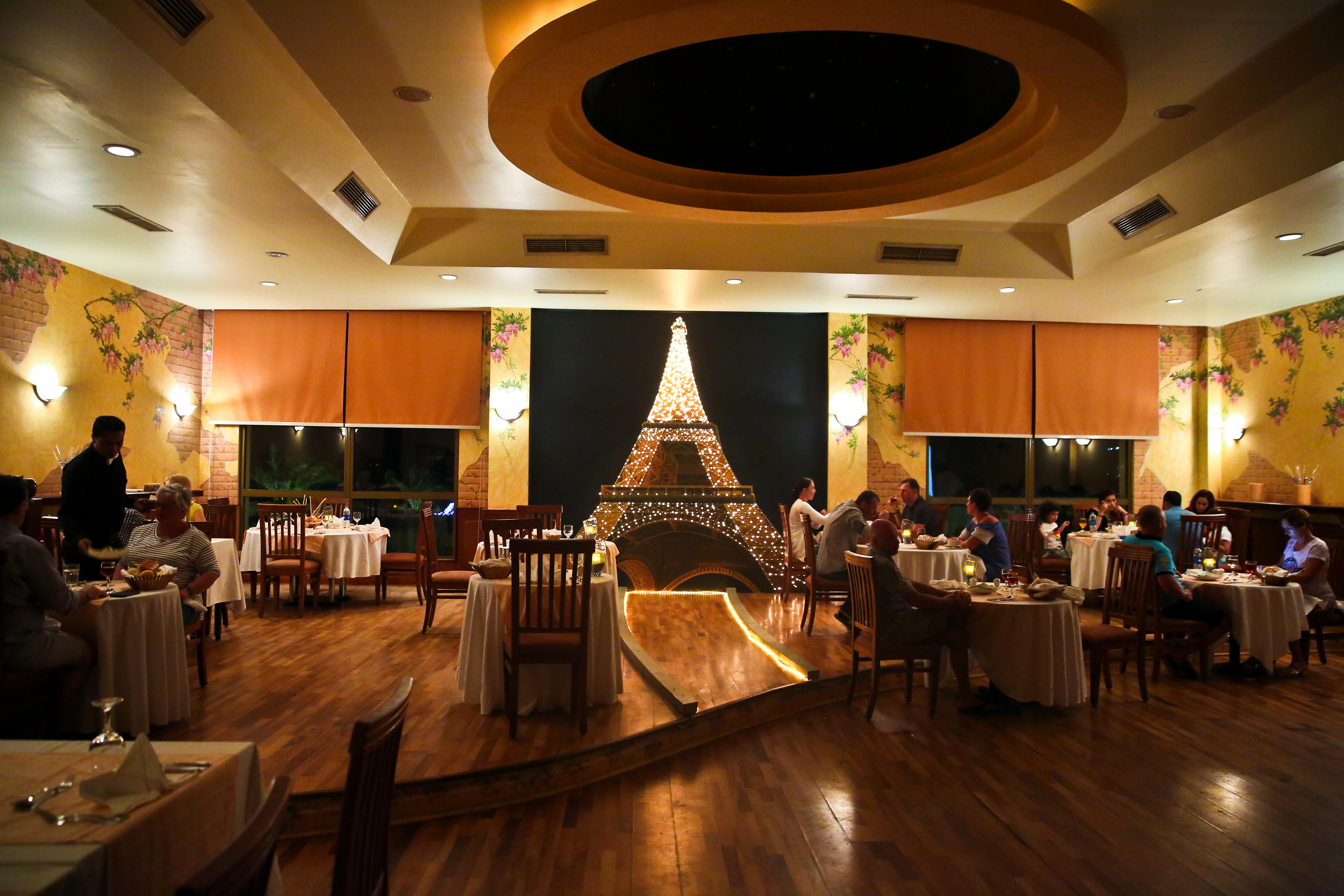 Charmillion Club Resort Sharm el-Sheikh Bagian luar foto Interior of the restaurant